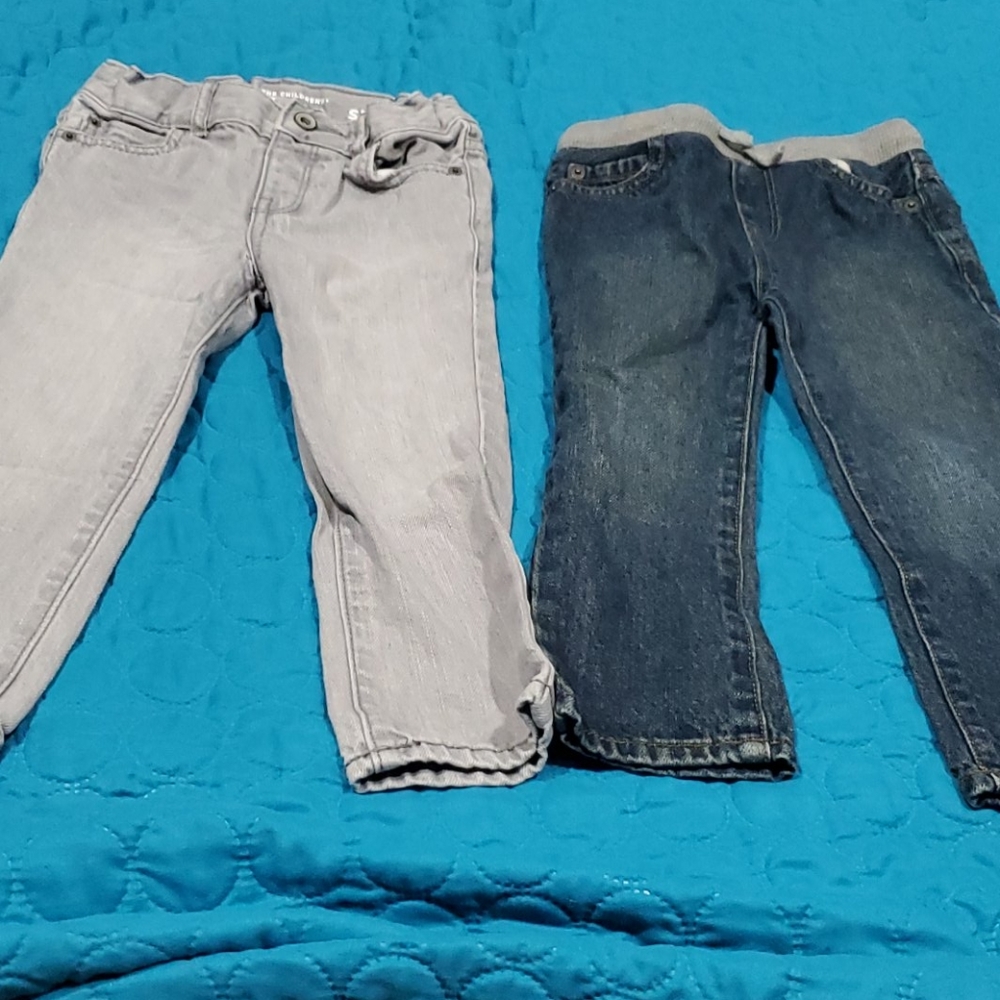 Bundle: 2 toddler boy jeans. Excellent condition